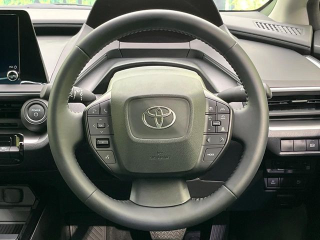 【ステアリングスイッチ】運転中、前方から目線をそらすことなく、オーディオ等の操作が可能な便利機能!安心&快適なドライブを演出してくれます♪