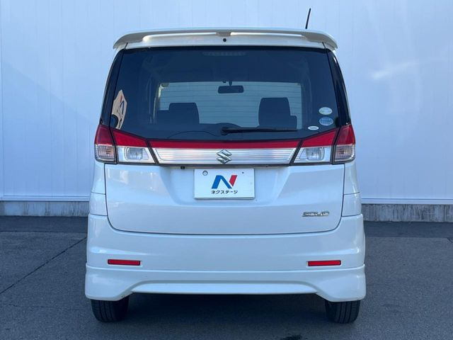 安心の最長10年・走行無制限保証(有償)をご用意。保証内容も充実はもちろん、無料点検&オイル交換や、年中無休の全国・24時間ロードサービスも付帯されておりますのでご安心下さい。