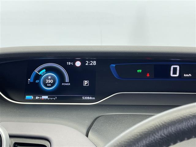 セレナ1.2 e-POWER ハイウェイスターV