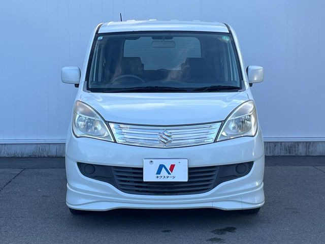 弊社では、全車『修復歴なし』のお車のみ取り扱っております。専任バイヤーによる厳選した仕入れの後、入庫後の車両チェックを行い、ネクステージが認定した高品質な中古車をご提供しております。