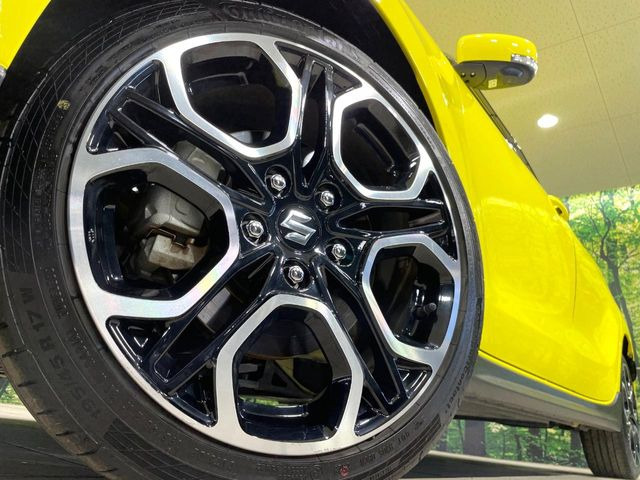 �y����17�C���`�A���~�z�C�[���z�O�ςɃ}�b�`���������A���~�z�C�[���𑕒����Ă���܂��B�e��ЊO�A���~�z�C�[����A�X�^�b�h���X�^�C�����戵�����Ă���܂��B���񂲑��k����������