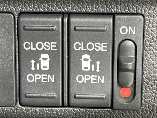 �y�����p���[�X���C�h�h�A�z�X�}�[�g�L�[��^�]�Ȃ̃X�C�b�`�Ō�ȗ����X���C�h�h�A�̊J���\���d��������͂����ăh�A���J����K�v�������A�����Ȃ��q�l�ł��ȒP�ɊJ���߂ł����K�ł���