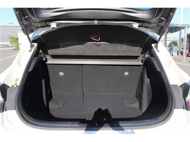 ���Ǝҗl�ւ̔̔��͂��f�肳���Ă��������܂��B �Ԍ������ԗ��̏ꍇ�́A�Ԍ����擾�������x�������z�ŕ\�����Ă���܂��B