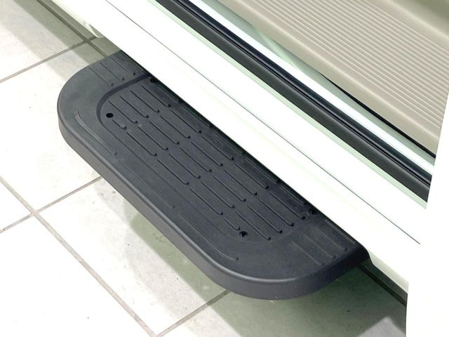 ���[�J�[�I�v�V�����́y�I�[�g�X�e�b�v�z�𑕔��B�X���C�h�h�A�ƘA�������X�e�b�v�ɂ��A�����Ȃ��q�l�̏��~�肪���Ղ��Ȃ�܂���