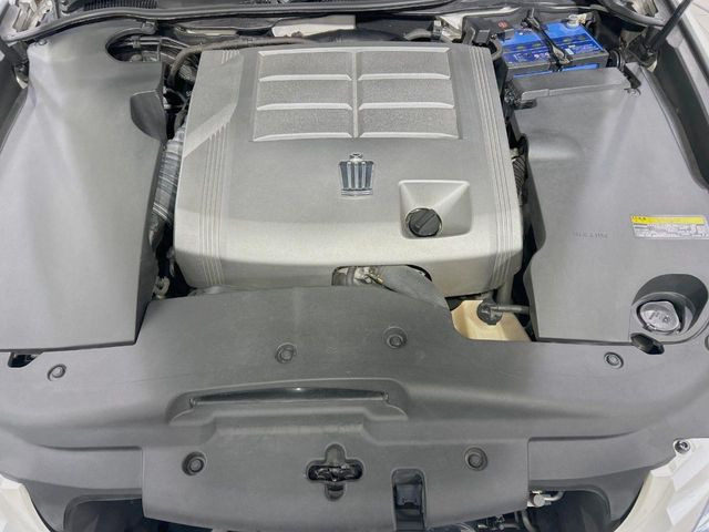 高透明度のガラス皮膜で撥水はもちろん、上質なツヤ・光沢を実現。紫外線や酸性雨から大切な愛車を保護し、色あせ・劣化を防止。「弾スプラッシュコート」、「弾プリミッサコート」からお選びいただけます。