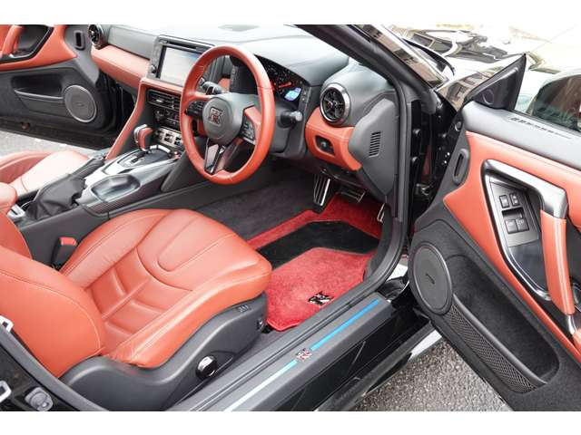 �y�I�v�V�����zGT-R�t���A�}�b�g�EGT-R��p�A���~�y�_��:�t�@�b�V���i�u���C���e���A�B