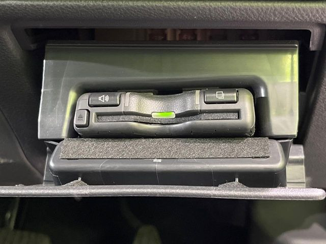 【ETC】高速道路の料金所をストレスなく通過!話題のスポットやサービスエリアに多い「スマートIC」利用時は必須のアイテムです。当店でセットアップを実施、ご納車当日からすぐにご利用いただけます!