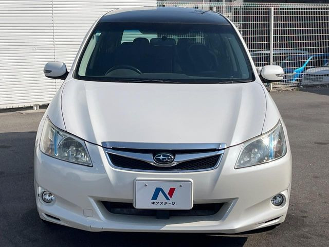 弊社では、全車『修復歴なし』のお車のみ取り扱っております。専任バイヤーによる厳選した仕入れの後、入庫後の車両チェックを行い、ネクステージが認定した高品質な中古車をご提供しております。