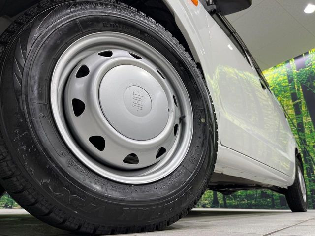 �y13�C���`�z�C�[���z�O�ςɃ}�b�`�����z�C�[���𑕒����Ă���܂��B�e��A���~�z�C�[����A�X�^�b�h���X�^�C�����戵�����Ă���܂��B���񂲑��k����������