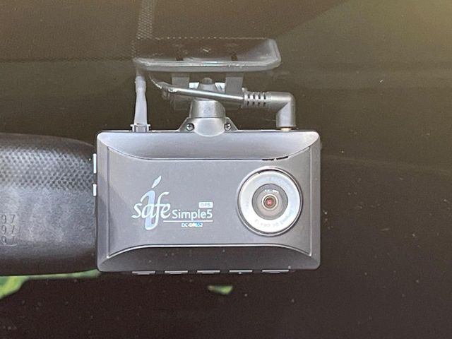 �y�h���C�u���R�[�_�[�z���S�E���S�ȃJ�[���C�t�ɕK�{�̃h���C�u���R�[�_�[�𑕔�!���s���͂������A������^�]�⎖�̂ɑ��������ۂ̏󋵂��f���ŋL�^���A����̃��X�N�ɔ����܂��B