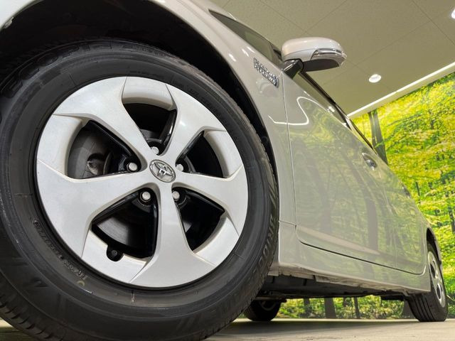 �y����15�C���`�A���~�z�C�[���z�O�ςɃ}�b�`���������A���~�z�C�[���𑕒����Ă���܂��B�e��ЊO�A���~�z�C�[����A�X�^�b�h���X�^�C�����戵�����Ă���܂��B���񂲑��k����������