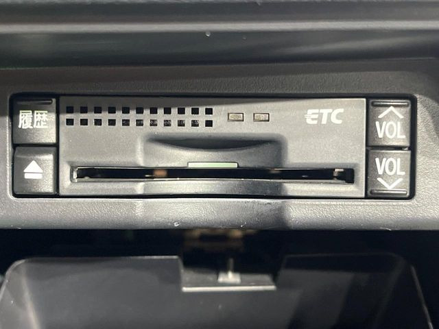 【ETC】高速道路の料金所をストレスなく通過!話題のスポットやサービスエリアに多い「スマートIC」利用時は必須のアイテムです。当店でセットアップを実施、ご納車当日からすぐにご利用いただけます!