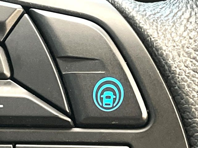 �y�v���p�C���b�g�z�������H�ł̒��������s���y��!!�a�؎��Ə��񑖍s�̃V�[���ŁA�A�N�Z���E�u���[�L�E�X�e�A�����O�������Ő��䂵�A�������^�]�̕��S���y�����Ă���܂���