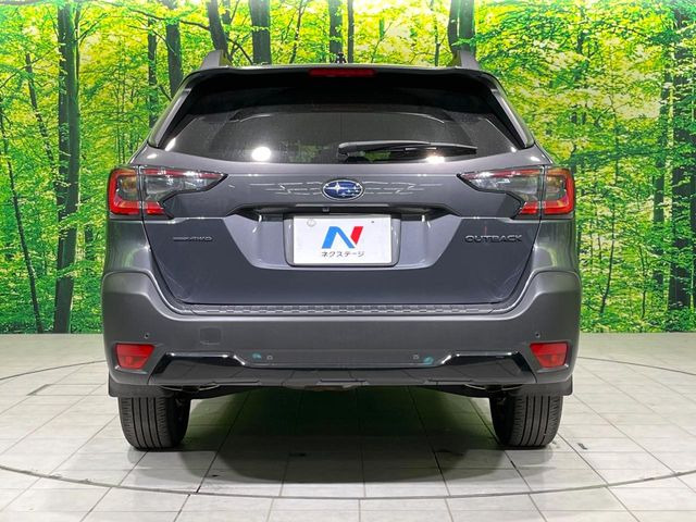 安心の最長10年・走行無制限保証(有償)をご用意。保証内容も充実はもちろん、無料点検&オイル交換や、年中無休の全国・24時間ロードサービスも付帯されておりますのでご安心下さい。