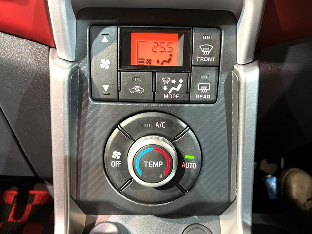 �y�I�[�g�G�A�R���z��x���D�݂̉��x�ɐݒ肷��΁A�ԓ��̉��x�����m�����ʂ≷�x�������Œ����B����&hellip;����&hellip;�Ɖ��x���X�C�b�`���������K�v�͂���܂���B���K�Ȏԓ���Ԃɂ͕K�{�̋@�\�ł��ˁ�