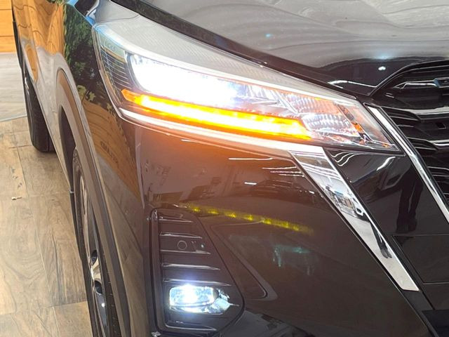 �yLED�w�b�h���C�g�z���V����ԑ��s�����ǍD�Ȏ��E���m�ۂ����S���ĉ^�]�ł��鍂�P�xLED�w�b�h���C�g�𑕔�!�_�����x�������A����d�͂��}�����Ă��܂��B