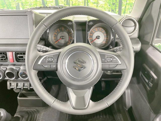 �y�����v�����X�e�A�����O�z�㎿�Ȋv���g�p���邱�ƂŁA��ɂ����������݂ƂĂ��^�]���₷���n���h���ł���