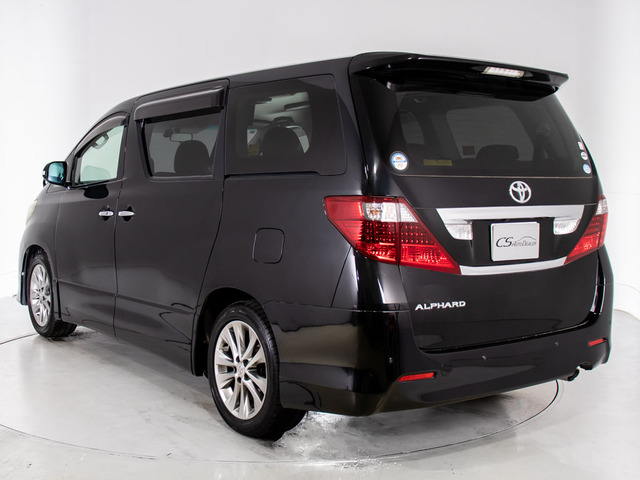 ★展示前点検実施★特殊な機材も用いて、全車点検を実施しております!