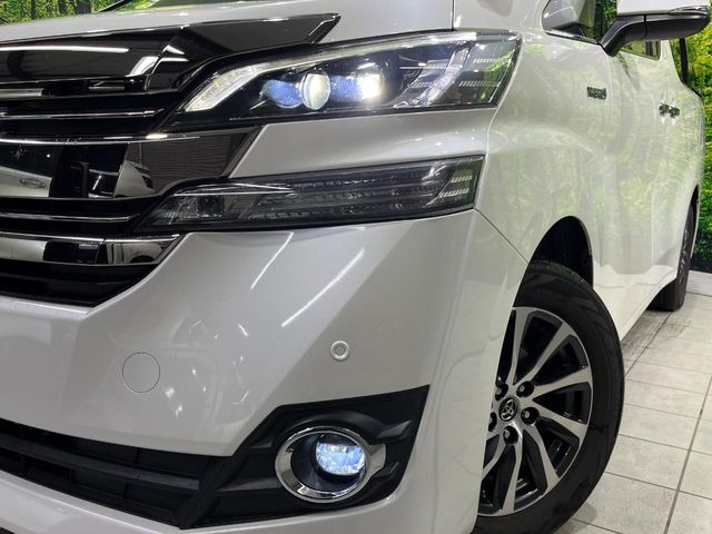 �yLED�w�b�h���C�g�z���V����ԑ��s�����ǍD�Ȏ��E���m�ۂ����S���ĉ^�]�ł��鍂�P�xLED�w�b�h���C�g�𑕔�!�_�����x�������A����d�͂��}�����Ă��܂��B