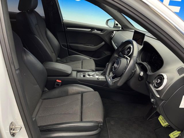 ●シートの使用感:破れ・へたりも少なく、ご覧の通りきれいな状態を維持しております。また、室内クリーニング・コーティングもご用命いただけます。