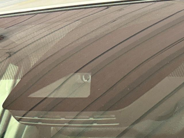 �y�g���^�Z�[�t�e�B�Z���X�z���s���ɑO���̎ԗ�����F�����A�Փ˂������Ȏ��͌x��ƃu���[�L�ŏՓˉ���Ɣ�Q�y�����A�V�X�g�B�����S�Ƀh���C�u�����y���݂��������܂��B