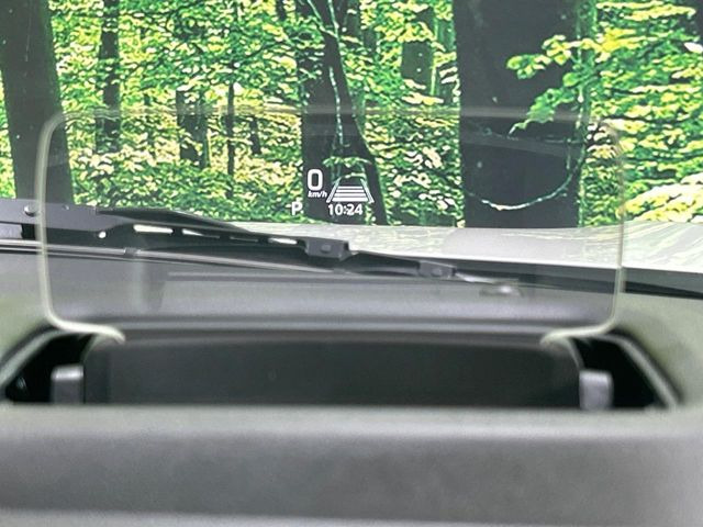 �y�w�b�h�A�b�v�f�B�X�v���C�z���݂̑��x�⑖�s�����f�W�^���\���ŉ^�]�ȑO���̃K���X�ɓ��e!�^�]���A�ڐ������炳���K�v�ȏ����m�F�ł���̂łƂ��Ă��֗��ň��S!