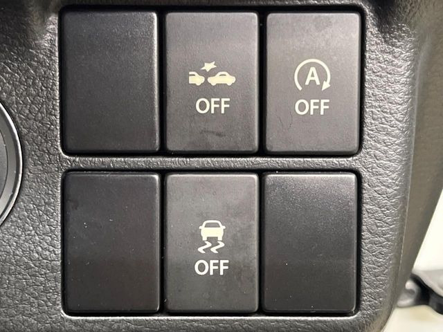 �y�X�Y�L �Z�[�t�e�B�T�|�[�g�z���s���ɑO���̎ԗ�����F�����A�Փ˂������Ȏ��͌x��ƃu���[�L�ŏՓˉ���Ɣ�Q�y�����A�V�X�g�B�����S�Ƀh���C�u�����y���݂��������܂��B