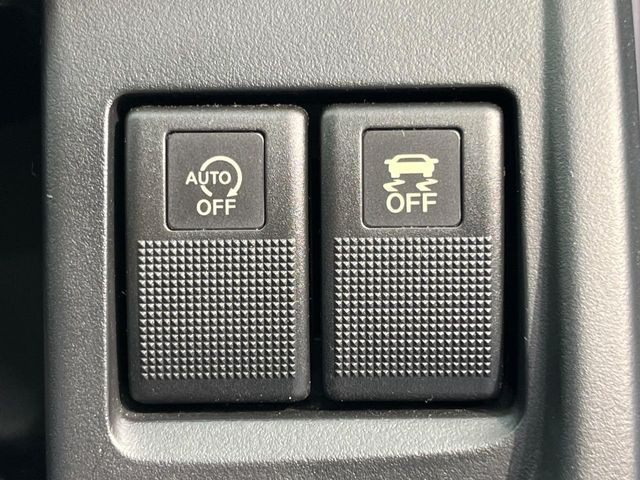 �y�A�C�h�����O�X�g�b�v�z�ԐM����a�؂Œ�Ԃ����ۂɃG���W�����~���A���ʂȔR���̏����}���܂��B�R��������ی�ɂȂ���@�\��G���W���̓u���[�L�𗣂��΍Ďn�����܂��B