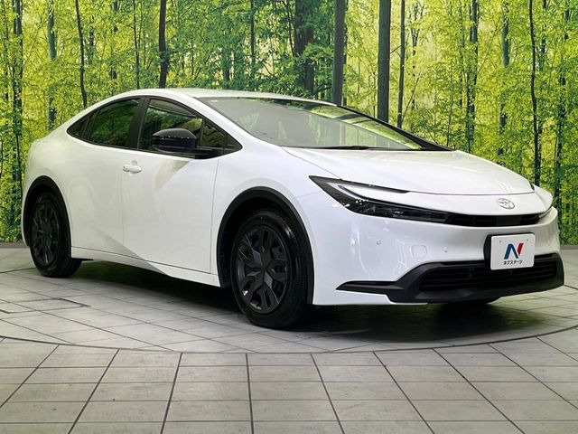 高透明度のガラス皮膜で撥水はもちろん、上質なツヤ・光沢を実現。紫外線や酸性雨から大切な愛車を保護し、色あせ・劣化を防止。「弾スプラッシュコート」、「弾プリミッサコート」からお選びいただけます。