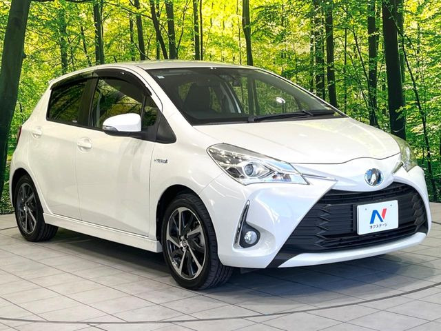 高透明度のガラス皮膜で撥水はもちろん、上質なツヤ・光沢を実現。紫外線や酸性雨から大切な愛車を保護し、色あせ・劣化を防止。「弾スプラッシュコート」、「弾プリミッサコート」からお選びいただけます。