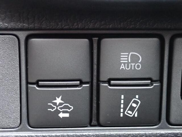 �Փˉ���y���u���[�L�A���s���ɑO���̎ԗ�����F�����A�Փ˂������Ȏ��͌x��ƃu���[�L�ŏՓˉ�����A�V�X�g�B�����S�Ƀh���C�u�����y���݂��������܂���