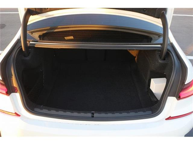 ���Ǝҗl�ւ̔̔��͂��f�肳���Ă��������܂��B �Ԍ������ԗ��̏ꍇ�́A�Ԍ����擾�������x�������z�ŕ\�����Ă���܂��B