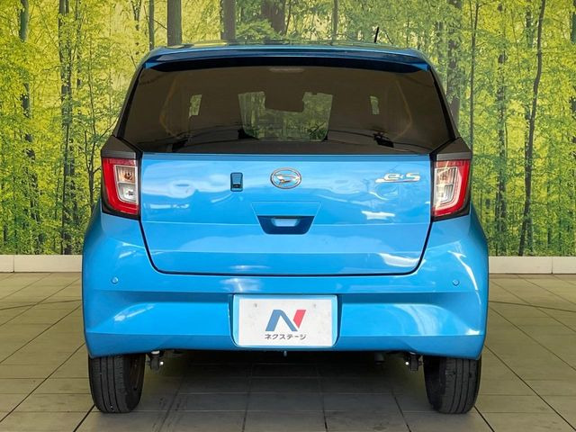 安心の最長10年・走行無制限保証(有償)をご用意。保証内容も充実はもちろん、無料点検&オイル交換や、年中無休の全国・24時間ロードサービスも付帯されておりますのでご安心下さい。