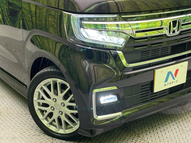 �yLED�w�b�h���C�g�z���V����ԑ��s�����ǍD�Ȏ��E���m�ۂ����S���ĉ^�]�ł��鍂�P�xLED�w�b�h���C�g�𑕔�!�_�����x�������A����d�͂��}�����Ă��܂��B