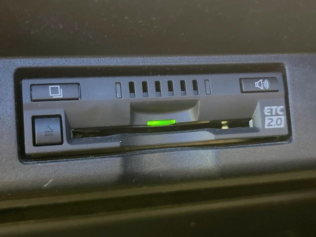 【ETC】高速道路の料金所をストレスなく通過!話題のスポットやサービスエリアに多い「スマートIC」利用時は必須のアイテムです。当店でセットアップを実施、ご納車当日からすぐにご利用いただけます!