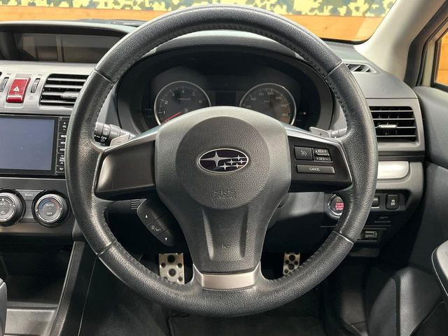 �y�����v�����X�e�A�����O�z�㎿�Ȋv���g�p���邱�ƂŁA��ɂ����������݂ƂĂ��^�]���₷���n���h���ł���