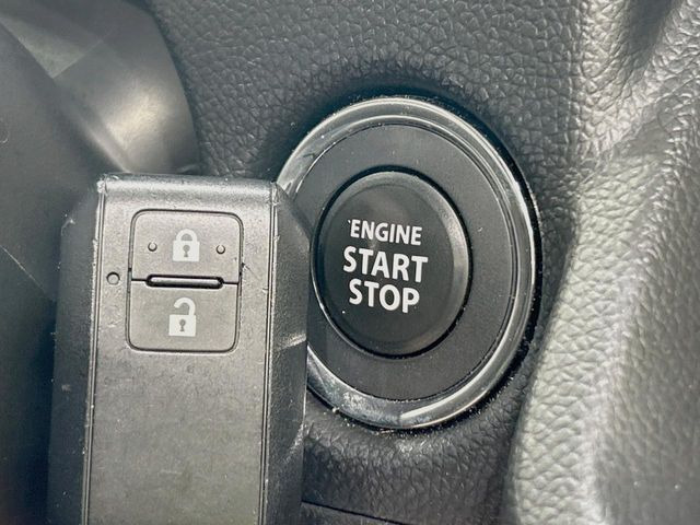 �y�L�[���X�X�^�[�g�V�X�e���z�J�o����|�P�b�g�ɓ��ꂽ�܂܂ł��h�A�̎{���E�������\�ȃX�}�[�g�L�[�𑕔��B�G���W���̃I���E�I�t�����J�M�����o���K�v����������Ƃ��Ă��֗��ł���