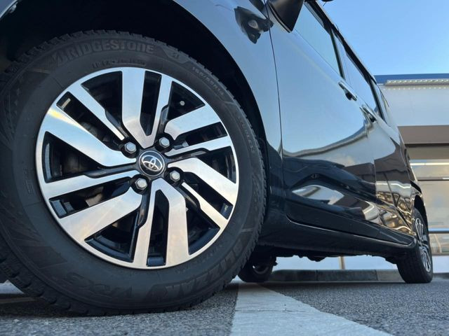 【純正14インチアルミホイール】外観にマッチした純正アルミホイールを装着しております。各種社外アルミホイールや、スタッドレスタイヤも取扱いしております。是非ご相談ください♪