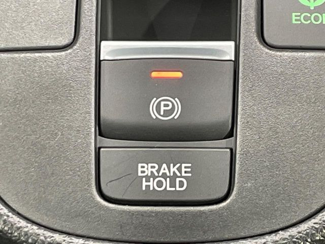 �y�d���p�[�L���O�u���[�L�z�p�[�L���O�u���[�L�͕֗��ȓd����!�{�^����ő���ł��A�A�N�Z���𓥂߂Ύ����ŉ�������܂��􃌃o�[��y�_���������̂ŉ^�]�ȉ����������肵�܂��ˁ�