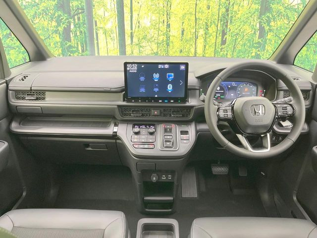 ステップワゴン2.0 e:HEV スパーダ