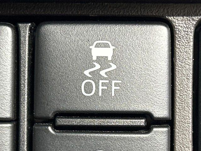 �y�A�C�h�����O�X�g�b�v�z�ԐM����a�؂Œ�Ԃ����ۂɃG���W�����~���A���ʂȔR���̏����}���܂��B�R��������ی�ɂȂ���@�\��G���W���̓u���[�L�𗣂��΍Ďn�����܂��B