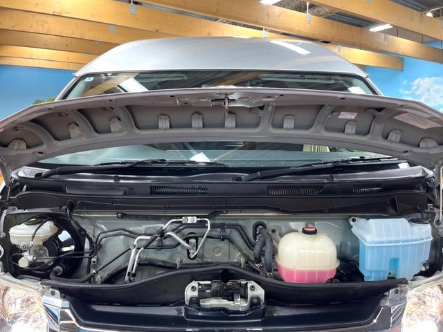 親切・丁寧な専門メカニックスタッフが応対!・車検・点検整備・事故等の修理などアフターサービスも安心。お車のカスタマイズもネクステージのサービススタッフまでご相談ください!