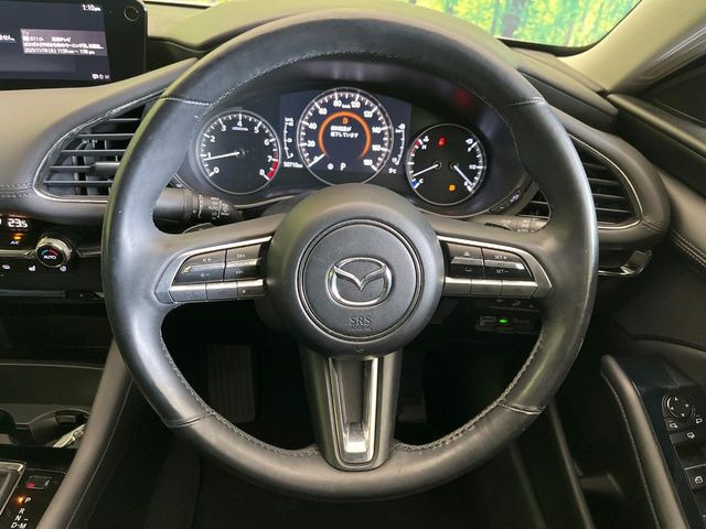 �y�X�}�[�g�u���[�L�T�|�[�g�z���s���ɑO���̎ԗ�����F�����A�Փ˂������Ȏ��͌x��ƃu���[�L�ŏՓˉ���Ɣ�Q�y�����A�V�X�g�B�����S�Ƀh���C�u�����y���݂��������܂��B