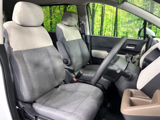 【シートヒーター】寒い日に重宝するシートヒーター!エアコンより早く温まってくれるので寒がりの人も安心ですね♪エアコンの温風は乾燥するから苦手、という方にもをおすすめです。