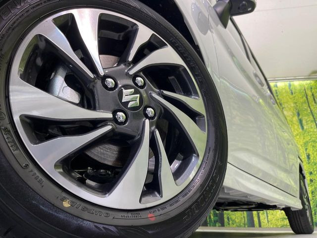 �y����15�C���`�A���~�z�C�[���z�O�ςɃ}�b�`���������A���~�z�C�[���𑕒����Ă���܂��B�e��ЊO�A���~�z�C�[����A�X�^�b�h���X�^�C�����戵�����Ă���܂��B���񂲑��k����������