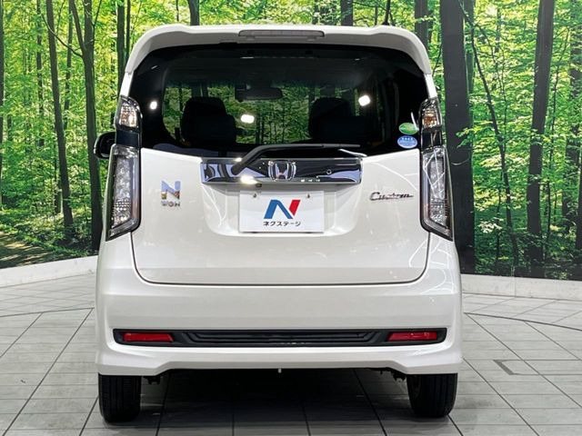 安心の最長10年・走行無制限保証(有償)をご用意。保証内容も充実はもちろん、無料点検&オイル交換や、年中無休の全国・24時間ロードサービスも付帯されておりますのでご安心下さい。