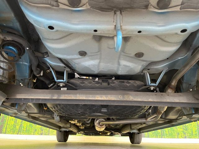 下回りがきれいなうちに、防錆加工の施工がオススメ。降雪地域はもちろん、沿岸部にお住いの方や、趣味でマリン・ウィンタースポーツをされる方に大変好評いただいております。