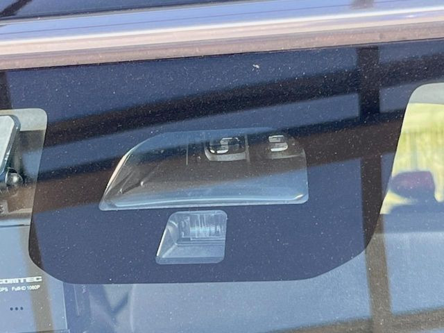 �y�V�e�B�u���[�L�A�N�e�B�u�V�X�e���z�ᑬ���s���ɑO���̎ԗ�����F�����A�Փ˂������Ȏ��͌x��ƃu���[�L�ŏՓˉ���Ɣ�Q�y�����A�V�X�g�B�����S�Ƀh���C�u�����y���݂��������܂��B