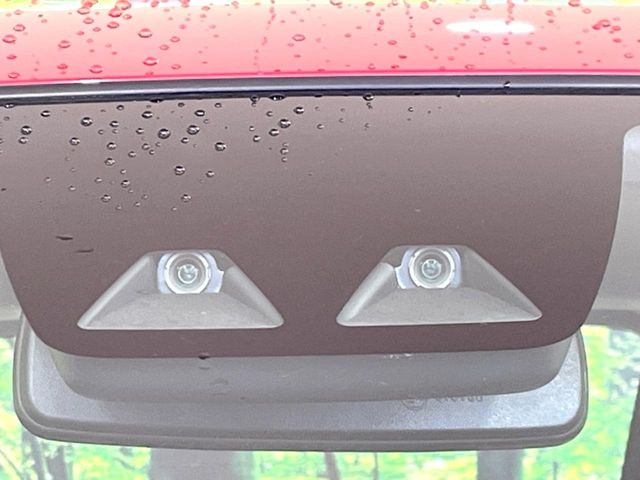 �y�X�}�[�g�A�V�X�g�z���s���ɑO���̎ԗ�����F�����A�Փ˂������Ȏ��͌x��ƃu���[�L�ŏՓˉ���Ɣ�Q�y�����A�V�X�g�B�����S�Ƀh���C�u�����y���݂��������܂��B