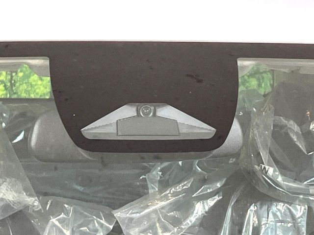 �y�z���_�Z���V���O�z���s���ɑO���̎ԗ�����F�����A�Փ˂������Ȏ��͌x��ƃu���[�L�ŏՓˉ���Ɣ�Q�y�����A�V�X�g�B�����S�Ƀh���C�u�����y���݂��������܂��B